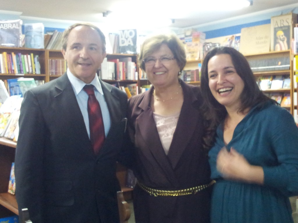 As autoras do livro com Dr. Paulo Scanavez