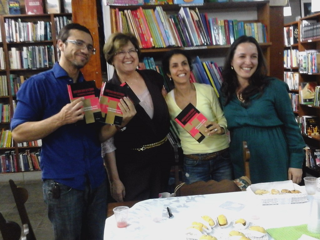 Os professores Carlos, Soeli, Luzmara e Carolina no lançamento