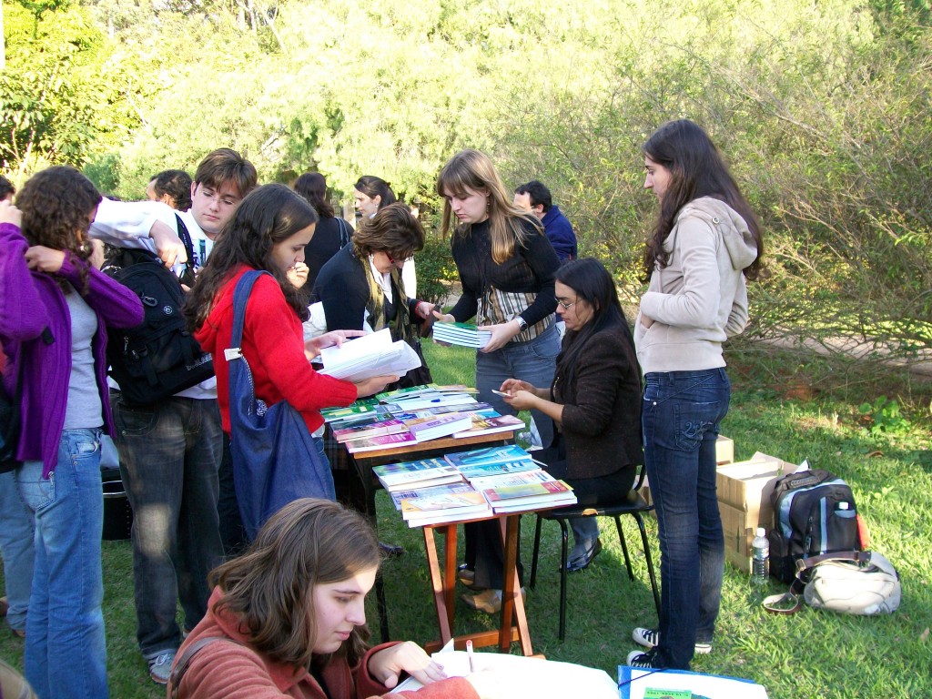 presentes no lançamento do livro