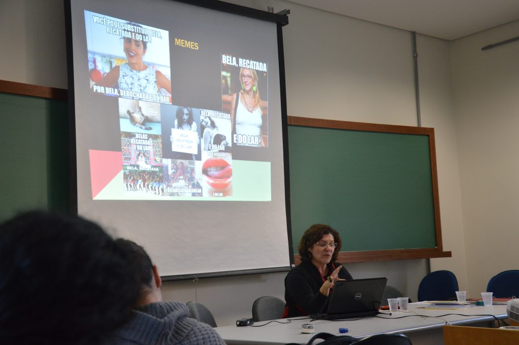 Profª Mónica Graciela Zoppi na VIII Jornada de Políticas Linguísticas