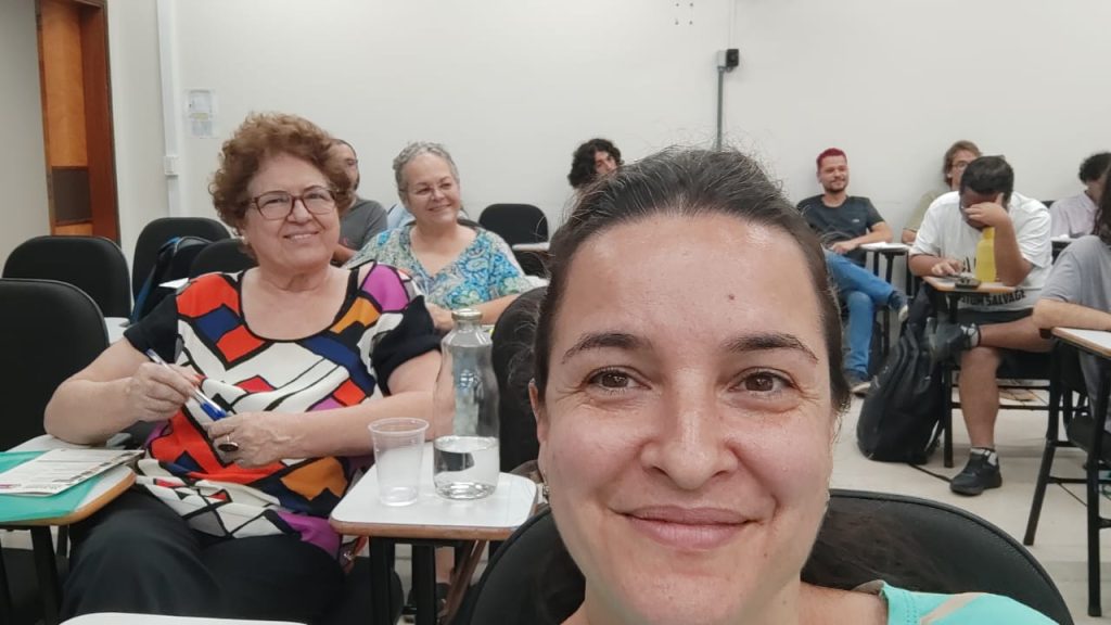 Professora Dra Carolina de Paula Machado e Professora Dra Soeli Maria Schreiber da Silva 